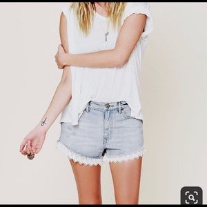 Jean shorts with lace trim